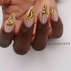 Brown Chrome Nail, Brown Chrome Nails, Chrome Nail Ideas, Brown Chrome, Chrome Nail, Pretty Nail Designs, Red Carpets, Celebrity Moms