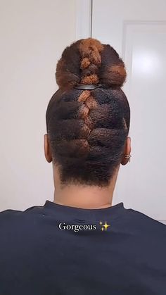 VoiceOfHair ®️ | Easy Passion Twist Tutorial 🔥 Loving the way @flbraids shows how to install this neat and pretty protective style ❤️ Have you tried this... | Instagram Duchess Braids, Curls And Braids, Butterfly Braids, Twist Tutorial, Under Braids, Butterfly Braid, Boho Butterfly, Stitch Braids, High Bun