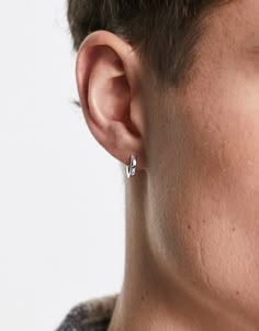 Accessoires von ASOS DESIGN Denn auf die kleinen Dinge kommt es an Im Kreolenstil Glatte Oberfläche Steckverschluss Das Produkt ist aus hygienischen Gründen vom Umtausch ausgeschlossen Bf Basket, Best Earrings For Men, Boy Jewelry, Mens Earrings, Studs For Men, Earrings Men, Holiday Gifts For Men, Mens Earrings Hoop, Boys Jewelry