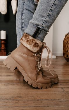 Le Mars Iowa, Snow Boots Outfit, Fall Winter Boots, Bad Habit, Boots Outfit, Snow Boots, Winter Boots, Winter Boot, Final Sale