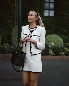 @wimbledon era 🎾 Jacket and Dress @veronicabeard (linked in my bio) Diamond Tennis Bracelet @ringconcierge #ringconcierge Watch @cartier Bag @chanelofficial #wimbledonthreads #wimbledon #tenniscore #wimbledonstyle #oldmoneyaesthetic #nycinfluencer Cartier Bag, Blazer Fits, Wimbledon Fashion, Corporate Attire, Winter Fit, Diamond Tennis Bracelet, Church Outfits, Gameday Outfit, Tres Chic