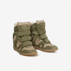 High Top Green Brand New If You’re A Size 8.5-9 In Women , This Is Your Size!! Supermodel Street Style, Isabel Marant Sneakers, Marant Shoes, Isabel Marant Shoes, Colorful Sneakers, 2024 Fashion Trends, Shoe Inspo, Stockholm Fashion, Wedge Sneakers