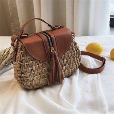 Portrait of a picture displaying Woven Crossbody Straw Bag product. Sac Vanessa Bruno, Woven Beach Bags, Handbags Vintage, Bags Casual, Woven Handbags, Handbags Casual, Round Bag, Wholesale Bags, Shoulder Messenger Bag