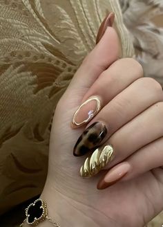 Uñas Soft Gel, Happy Birthday Captions, White Coffin Nails, Uñas Acrilicas, Elegant Nails, Fire Nails, Funky Nails, Short Acrylic Nails, Chrome Nails