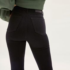 Women’s Way-High Clean Front Skinny Jean - Black | Everlane High Waist Black Top For Fall, Black High Waist Tops For Work, Everlane Stretch Tops, Everlane Fitted Jeans, Demin Shorts, Everlane Jeans, Mom Denim, Indigo Jeans, Raw Hem Jeans