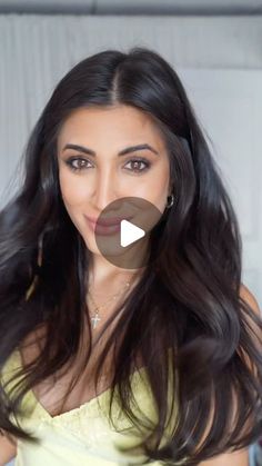 Maria Aiello on Instagram: "Hair Hack😍

#hairhack #hairtutorial #hairstyles #fypage" Spring Ootd, Easy Hairdos, Hair Help, Hair Stylist Life, July 15, Fashion Hair, Understated Elegance, Hair Transformation