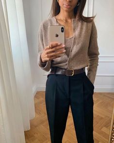 8 Outfits I Have Really Loved This Week Decade Fashion, Vinter Mode Outfits, Zara Europe, Look Retro, Casual Work Outfits, Style Crush, Fast Paced