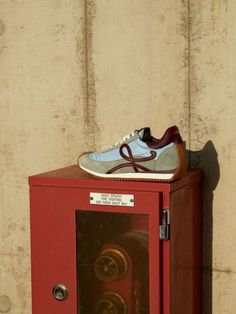 Street Still Life Photography, Sneaker Still Life Photography, Loewe Still Life, Shoes Still Life Photography, Still Life Shoes, Shoe Still Life, Loewe Sneakers, Nike 95, Palladium Boots