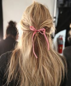 Bow Hairstyle, Ribbon Hairstyle, Haircut And Color, Minimal Chic, Good Hair Day, 가을 패션, Pink Bow