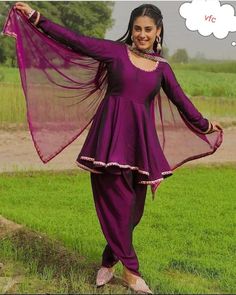 Patiyala Suit, Kurta Top, Simple Frock Design, Punjabi Salwar, Simple Frocks, Lehenga Designs Simple