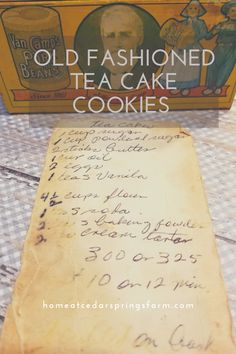 an old fashioned tea cake cookie box with writing on it