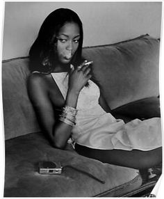 Naomi Campbell : Smoke Break Poster Vintage Black Glamour, I'm With The Band, Photoshoot Concept, Women Bags Fashion, A Black, Photography Poses, Fashion Photography, A Woman