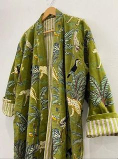 This Womens Robes item by WomensCollection has 193 favorites from Etsy shoppers. Ships from India. Listed on Aug 16, 2024 Vetement Hippie Chic, Robe Women, Green Jungle, Mode Kimono, Velvet Kimono, Kimono Robes, Velvet Coat, Womens Jackets, Jungle Print