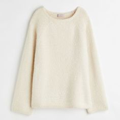 Oversized, Fluffy Knit Sweater. Wide Neckline, Long, Wide Raglan Sleeves, And Ribbing At Neckline, Cuffs, And Hem. Straight Hem With Slit At Sides. New Balance Outfit, Fluffy Knit, Pull Oversize, Sparkly Top, Fluffy Sweater, Oversized Denim Jacket, Oversized Pullover, Winter Fits, Oversized Sweater