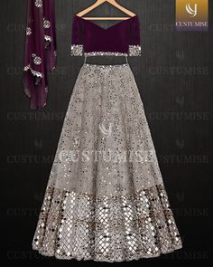 Beige Mirror, Indian Outfits Lehenga, Wedding Lehenga Designs, Lehenga Wedding, Traditional Indian Dress, Half Saree Designs, Indian Bridal Dress, Indian Gowns Dresses, Indian Bridal Outfits