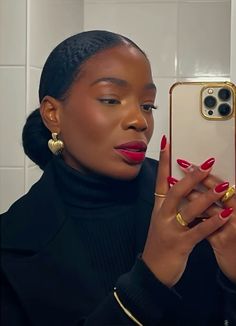 East African Women, Beauty Moodboard, Glamorous Lifestyle, Bombshell Makeup, Bold Makeup Looks, Soft Life, Bold Makeup, Classy Casual Outfits, Classy Casual