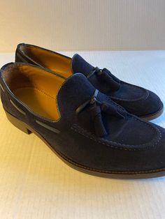 Mens dark Blue Suede Leather Slip on on Loafer.   No scuffs or signs of wear, sz 41.   Smoke free Inquiries welcome Blue Suede Shoes, Mens Oxfords, Blue Suede, Suede Shoes, Leather Slip Ons, Suede Leather, Shoes Mens, Men's Shoes, Dark Blue