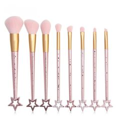 This 8 Pcs Makeup Brush Set contains high quality makeup brushes for all your needs.These synthetic brushes give your makeup a flawless finish with minimum effort.These brushes are suitable for use by both professional makeup artists as well as amateur makeup lovers.Each brush has soft, non-irritating nylon bristles and an ergonomic handle.From blush brushes to contouring brushes, you will find all you need in this diverse set! Suitable for: Eyeshadow, Eyebrow, Concealer, Blush ,Highlighter etc. Unicorn Makeup Brushes, Applying Foundation, Unicorn Makeup, Star Makeup, Makeup Brush Set Professional, Highlighter Brush, Basic Makeup, Eye Makeup Brushes, Professional Makeup Brushes