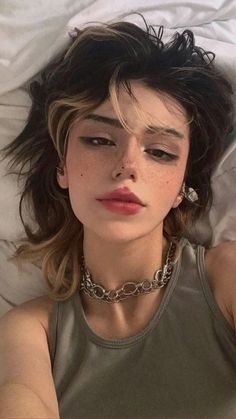 Short Grunge Hair, Hair Inspiration Short, Hair Reference, Short Hair Haircuts, Grunge Hair, Dream Hair, Attractive People, 인물 사진, Curly Hairstyles