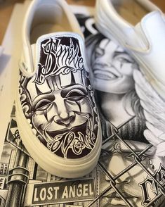 Draw Sneakers, Vans Custom Sneakers For Streetwear, Vans Drawing, Custom Horror Shoes, Custom Shoes Iron Maiden, Custom Shoes Simpson, Horror Painted Shoes, Shoe Art Designs, Black Outfit Edgy