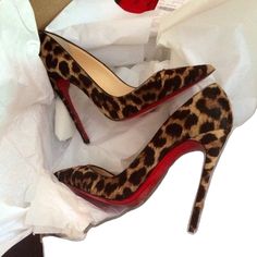 Leopard Louboutin Heels, Red Bottom Shoes Christian Louboutin, Louboutin Sneakers Women Outfit, High Heels Silver, Girlfriend Ideas, Heels Louboutin, Red Bottom Heels