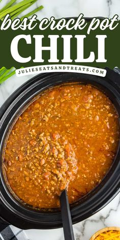 This Crock Pot Chili is a delicious family soup recipe loaded with ground beef, beans, tomato sauce, and seasonings. Add this homemade soup to your favorite comfort food ideas! Old Fashioned Chili Recipe, Beef And Beans, Chili Recipe Stovetop, Classic Chili Recipe, Homemade Chili Recipe, The Best Chili, Ground Beef Chili, Beef Chili Recipe, Best Chili