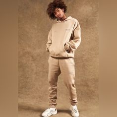 Great Condition Sweatpants In Petite Size. Well Made And Comfortable. In Seam:28” Winter Streetwear Beige Pants, Beige Winter Streetwear Pants, Winter Beige Streetwear Pants, 511 Tactical Pants, Hoodie Jogger Set, Tan Hoodie, Graphic Sweatpants, Boohoo Man, Oversized Sweatpants