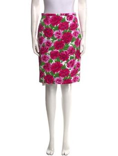 Michael Kors SkirtPinkFloral PrintZip ClosureFit:Skirts by Michael Kors typically fit true to size. Michael Kors Floral Georgette Dress Pink, Michael Kors Floral Dress, Michael Kors Dress Print Salmon, Knee Length Skirt, Knee Length, Print Patterns, Floral Print, Michael Kors, Floral Prints