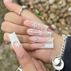 Snowflake Nail Art, Winter Nails Acrylic, Coffin Shape Nails, Snowflake Nails, White Nail Designs, Unique Acrylic Nails, Winter Nail Designs, Square Acrylic Nails