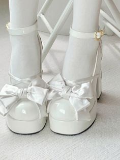 Kawaii High Heels, Vintage Platform Shoes, Japanese Princess, Mary Janes Shoes, Pearl Bag, High Heels Shoes