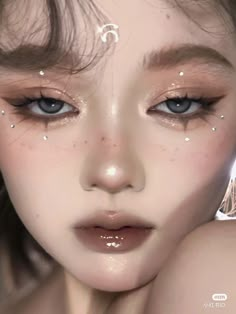 Jjk Makeup, Ethereal Aesthetic Makeup, 2024 Makeup, Mekap Mata, Doll Eye Makeup, Graphic Makeup, Aesthetic Pretty, Graphic Eyeliner, Ethereal Makeup