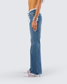 You’re cute jeans…literally 😌 Made from denim fabric and featuring a low-rise bootcut fit and lace trim detailing at the waistband - these pants will be every sweetheart’s new go-to 🤍 Black Off Shoulder, Denim And Lace, Graphic Top, Cute Jeans, White Jersey, Pocket Pants, White Mini Dress, Denim Fabric, Low Rise