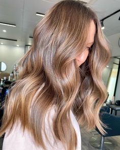 Instagram Soft Summer Hair Color, Soft Autumn Hair Color, Short Hair Dos, New Hair Do, Chestnut Hair Color, 2024 Color, Pretty Hair Color, Hair Appointment, Hair Stylies