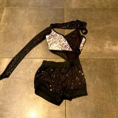 Sleeve Overlay Two Piece Divided Sequins Nwot Smoke Free Home Weissman Dance Costumes, Costume Inspo, Dance Costume, Dance Costumes, Pink Black, Pretty Outfits, Two Piece, Black Pink, One Piece