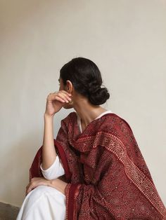 South Asian Fashion Casual, South Asian Aesthetic, Pani Puri, Casual Indian Fashion, Desi Aesthetic, Desi Fashion Casual, Indian Photoshoot, Desi Clothes, Traditional Indian Outfits