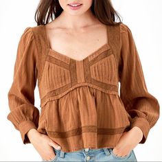 Nwt American Eagle Outfitters Blouse. Size X-Small. Copper Brown Color. Features Lace Detail And Buttons On End Of Sleeves. Georgette Tops Western For Jeans, Women’s Western Shirts, Brown Blouses, Blouse Puff Sleeve, Western Blouse, Modest Tops, Babydoll Blouse, Fall Tops, Eagle Brand