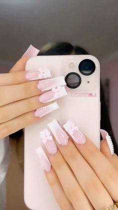 Quince Nails Pink, Cool Finger Tattoos, Quince Nails, Glamour Nails, White Acrylic Nails, Cute Acrylic Nail Designs, Really Cute Nails