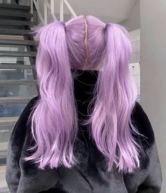 Long Lilac Hair, Light Purple Pink Hair, Light Lavender Hair Color, Lilac Pink Hair, Purple Hair Pigtails, Lilac Hair Highlights, Pink Hair Shades, Pink Lavender Hair, Purple Hair Aesthetic