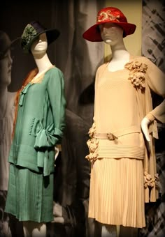 Pleated skirts, bows, 1920's 1920s Skirts And Blouses, 1920s Picnic, Skirt And Blouse Outfit, Vintage Fashion 1920s, 1920s Day Dress, Skirts And Blouses, Twenties Fashion, Phoenix Art Museum