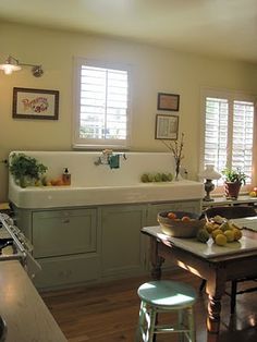 the kitchen is clean and ready for us to use as an appliance in the home