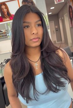 Cute Hair Cuts For Girls Straight, Long Layered Haircuts With Face Framing Straight Hair, Long Face Frame Layers, Face Trimming Layers, Long Hair Face Frame, Long Layered Face Framing Hair, Brown Hair Layers Medium Face Framing, Haïr Cut Long Layers, Haircut Inspo Long Layered