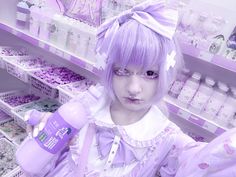 Yamikawaii Fashion, Yamikawaii Accessories, Menhera Kei Aesthetic, Yami Kawaii Poster, Yami Kawaii Fashion, Yami Kawaii Purple, Menherachan Yami Kawaii, Pastel Goth Makeup