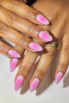 Explore 34 Aura Nails - The 2024 Trend Blending Art & Personality - divagaze.com Aura Nails Pink, Pink Aura Nails, Mexico Nails, Art Personality, Best Summer Nails, Aura Nails, Lavender Nails, School Nails