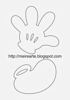 the outlines for mickey mouse's head and ears are shown in this image