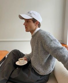 Grey Trousers Outfit, Mens Fall Outfits, Grey Sweater Outfit, Sweater Outfits Men, Knit Sweater Outfit, Future Style, Sweater Outfit, Grey Trousers, Cool Outfits For Men