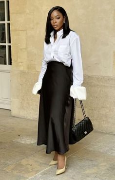 Black Skirt White Shirt Outfit Classy, Classy Nyc Aesthetic, Dress Shirt And Skirt Outfit, White Button Down Skirt Outfits, Black And White Corporate Outfits, Classy Outfits Black Women Casual, Old Money Outfits Long Skirt, Old Money Outfits Skirt Long, Old Money Outfits With Skirt