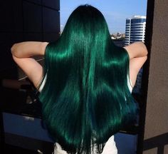 This Fall's Evergreen Hair Color Trend is Not For The Faint of Heart | Fashionisers© Dark Green Hair, Ginger Hair Color, Green Wig, Orange Leaves, Burnt Red, Fall Hair Color, Hair Inspiration Color