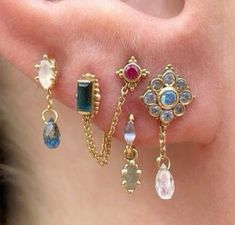 Earring Inspo, Body Jewelry Piercing, Funky Jewelry, Girly Jewelry, Jewelry Inspo, Dream Jewelry, Pretty Jewellery