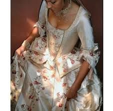 I want this dress!!! Pirate Wedding Dress, 18th Century Gown, Royalty Core, Pirate Wedding, Wedding Dresses Images