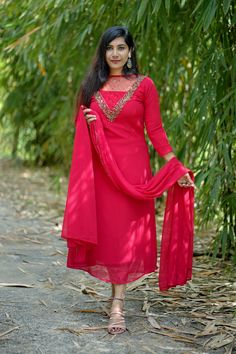 Long Sleeves Design For Kurtis, Sleeves Design For Kurtis, Handwork Design, Long Sleeves Design, Simple Kurtis, Kurtis Designs, Neck Patterns